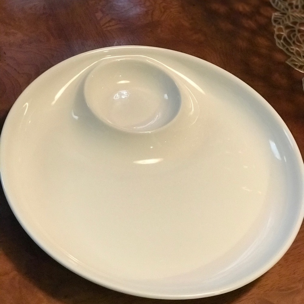 CHIP AND DIP X2 PLUS TABLE RUNNER